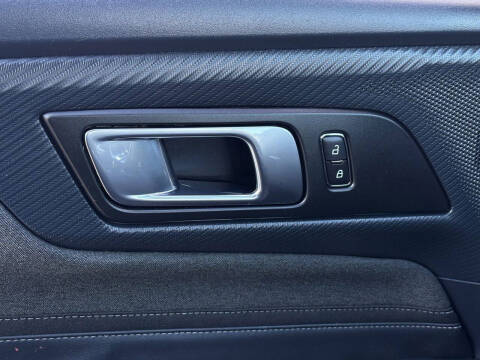 2024 Ford Mustang EcoBoost