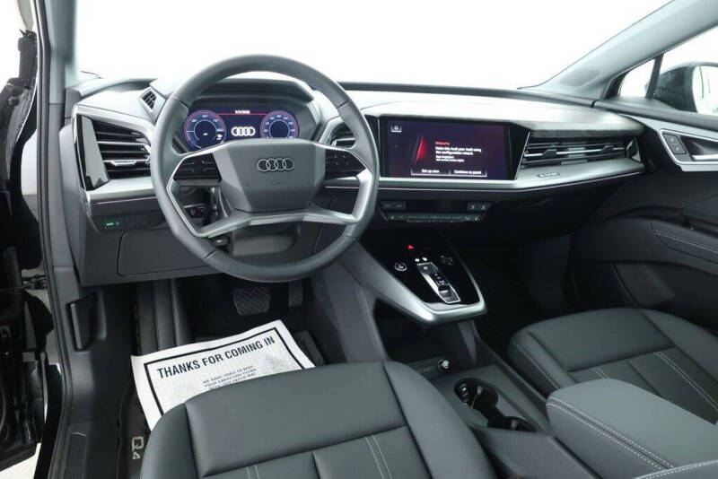 2025 Audi Q4 e-tron quattro Premium 55