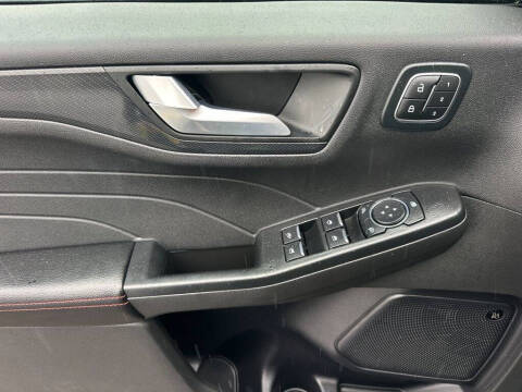 2024 Ford Escape ST-Line Elite