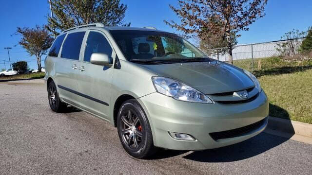 2006 Toyota Sienna for sale at Greenville Luxury Motors in Greenville, SC