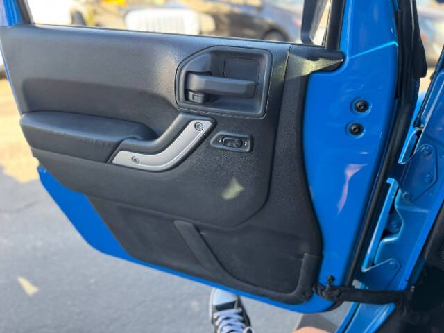 2011 Jeep Wrangler Unlimited Sahara