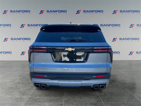 2024 Chevrolet Traverse LT