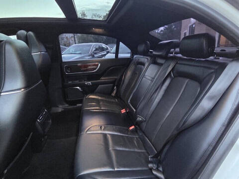 2019 Lincoln Continental Select