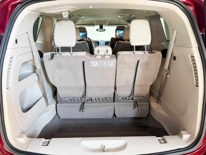 2018 Chrysler Pacifica Touring L Plus