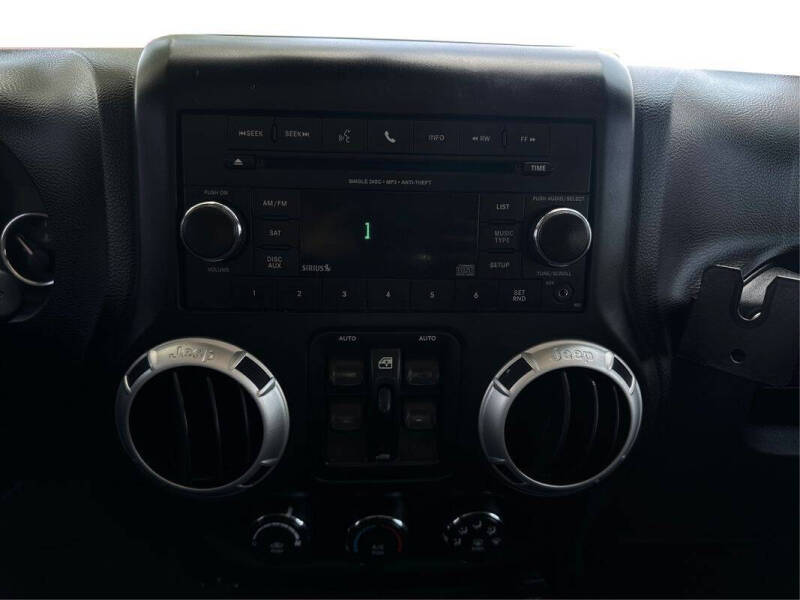 2013 Jeep Wrangler Unlimited Sahara