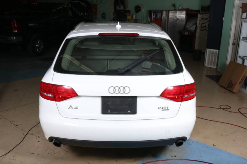 2011 Audi A4 2.0T quattro Avant Premium