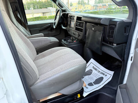 2016 GMC Savana 2500