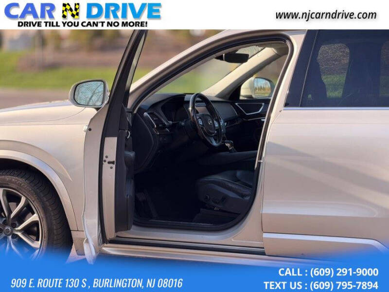 2016 Volvo XC90 T6 Momentum