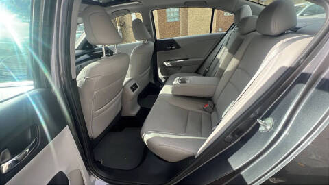 2017 Honda Accord EX-L w/Navi w/Honda Sensing