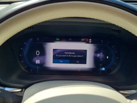 2024 Volvo XC60 B5 Core Dark Theme