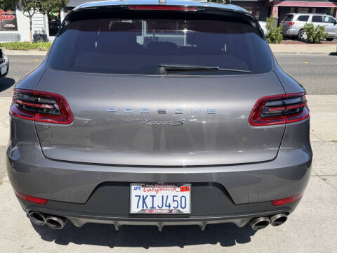 2015 Porsche Macan S