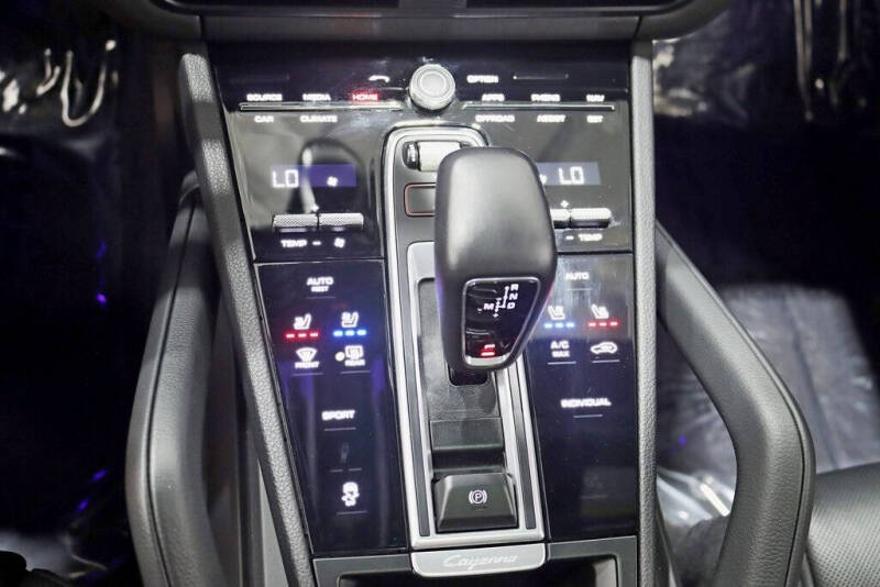 2022 Porsche Cayenne