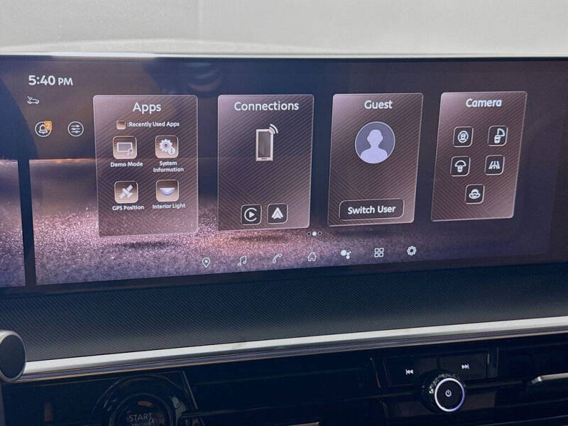 2026 Infiniti QX80 Luxe