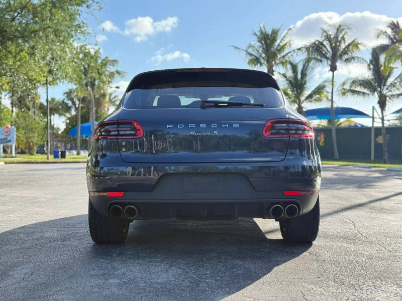 2016 Porsche Macan S