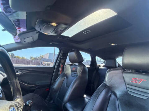 2017 Ford Focus ST
