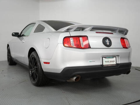 2012 Ford Mustang V6