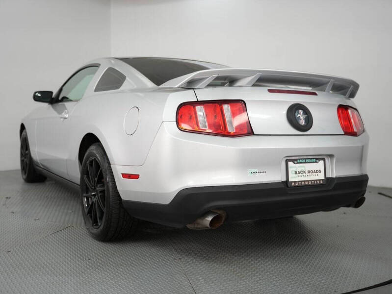 2012 Ford Mustang V6