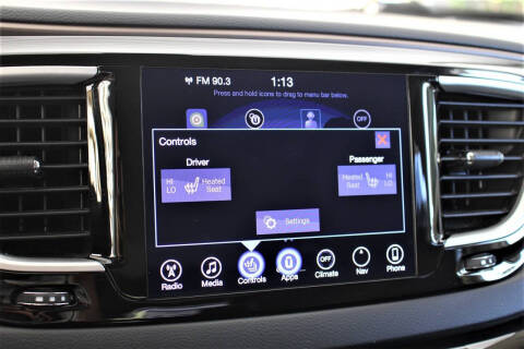 2017 Chrysler Pacifica Touring-L