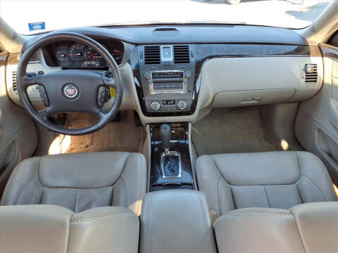 2010 Cadillac DTS Luxury Collection
