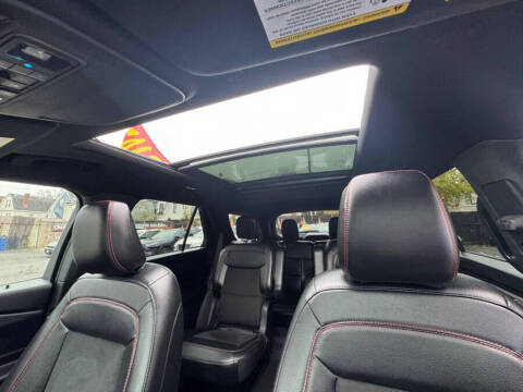 2023 Ford Explorer ST-Line