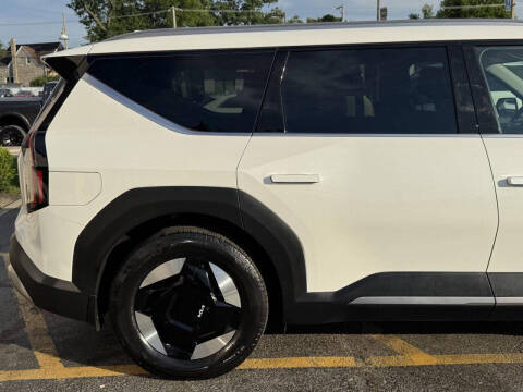 2024 Kia EV9 Wind