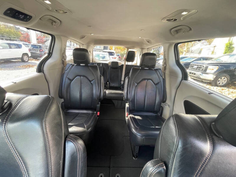 2018 Chrysler Pacifica Touring L