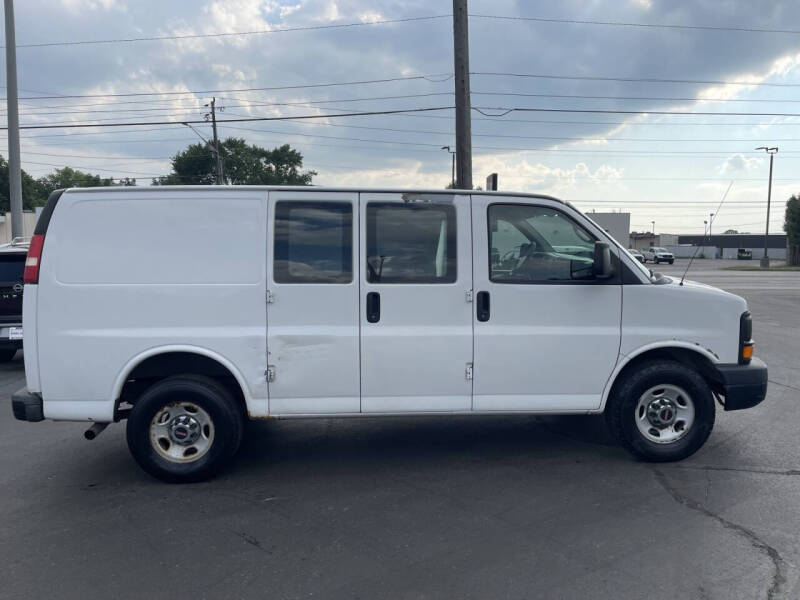 2011 GMC Savana 2500