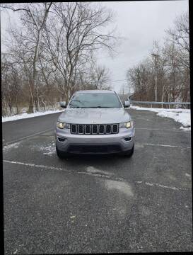 2017 Jeep Grand Cherokee for sale at T & Q Auto in Cohoes NY
