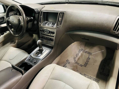 2011 Infiniti G25 Sedan x