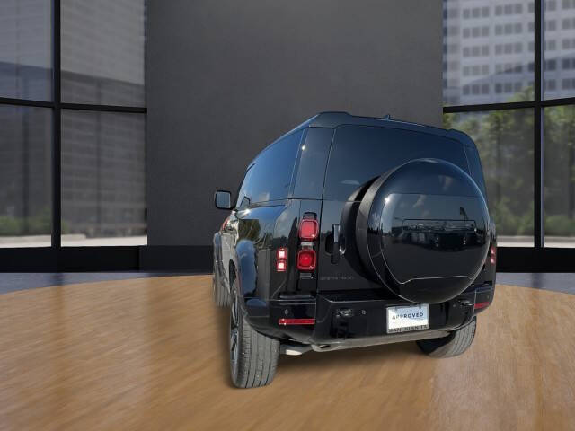 2024 Land Rover Defender 90 P400 X-Dynamic SE