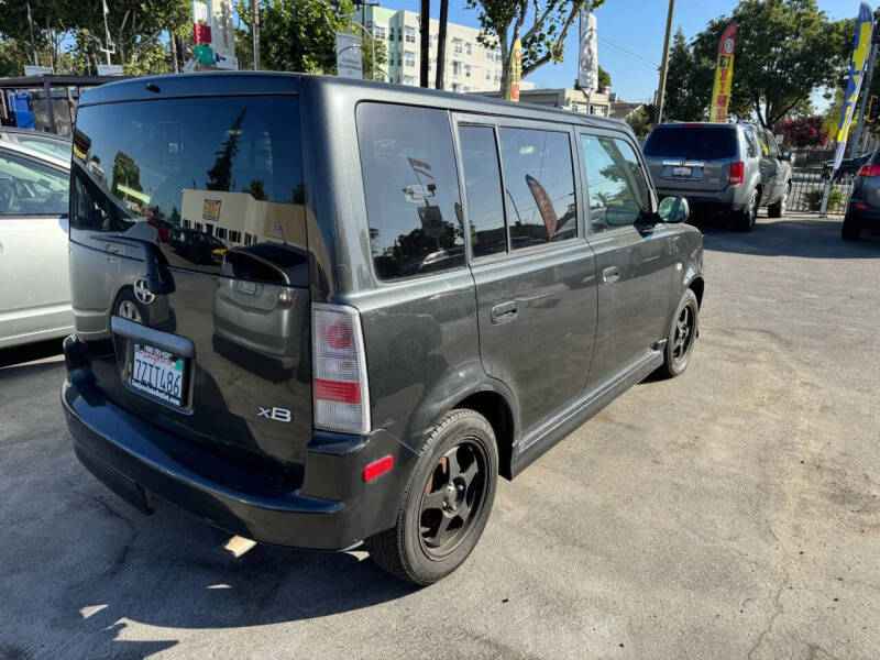 2006 Scion xB