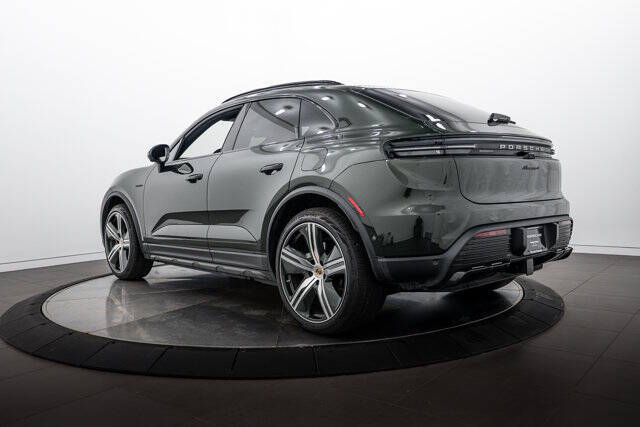 2025 Porsche Macan 4 Electric
