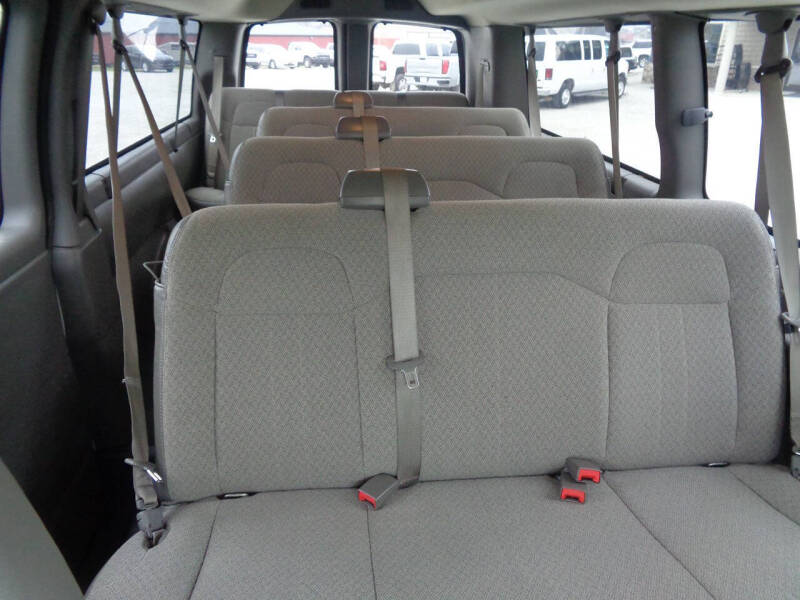 2017 Chevrolet Express LT 3500