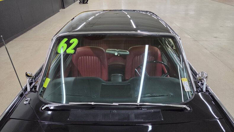 1962 Ford Thunderbird