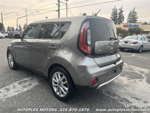 2017 Kia Soul +