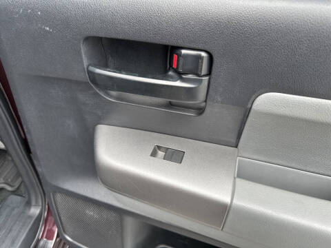 2016 Toyota Sequoia SR5