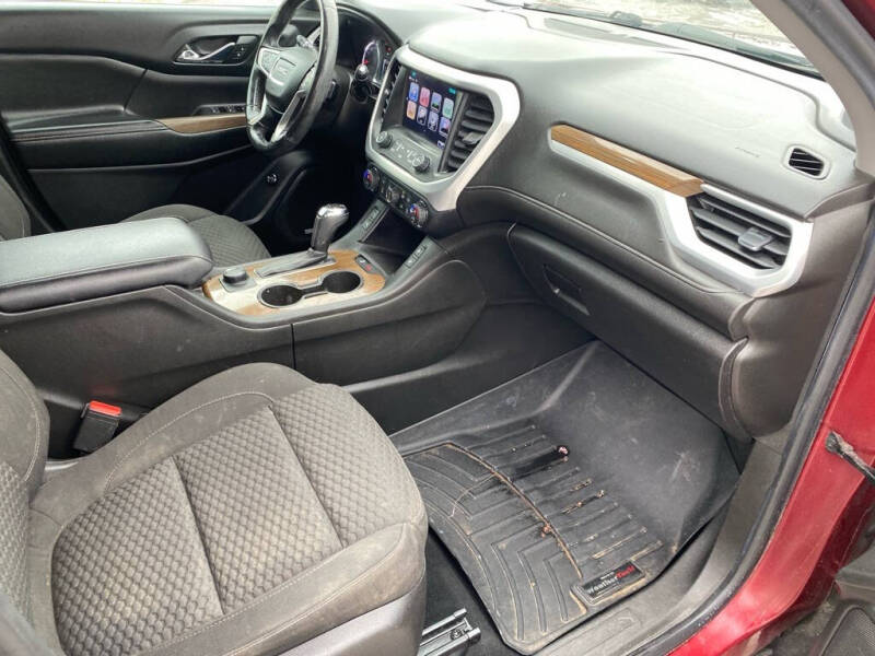 2017 GMC Acadia SLE-2