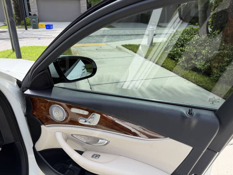 2019 Mercedes-Benz E-Class E 300
