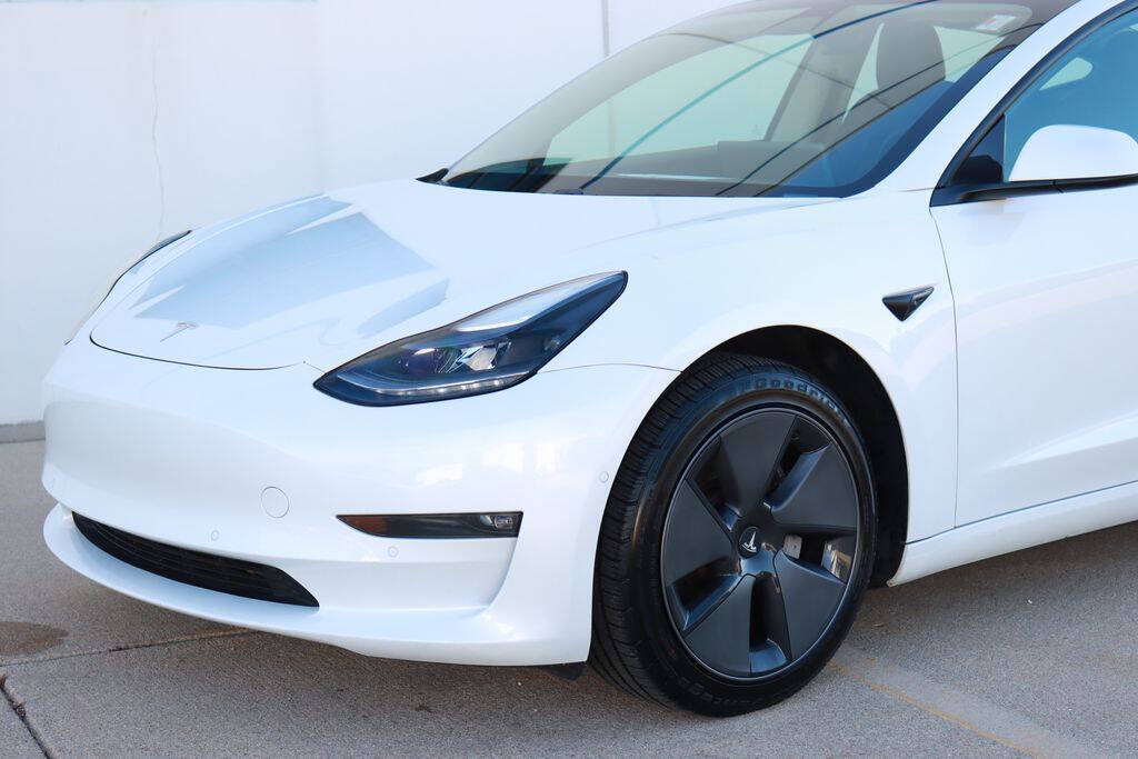 White 2021 Tesla Model 3 Long Range AWD Long Range 4dr Sedan 2