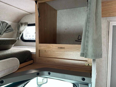 2001 Ford E-Series E-450 SD