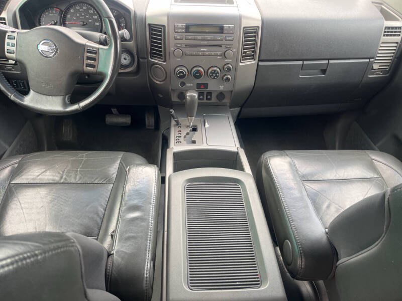 2005 Nissan Armada SE