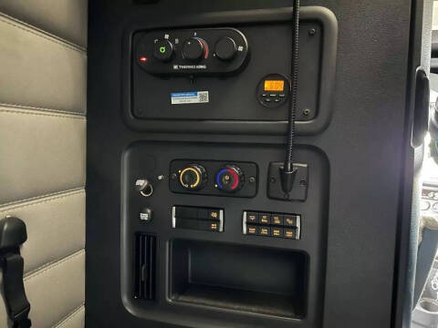 2021 Freightliner Cascadia