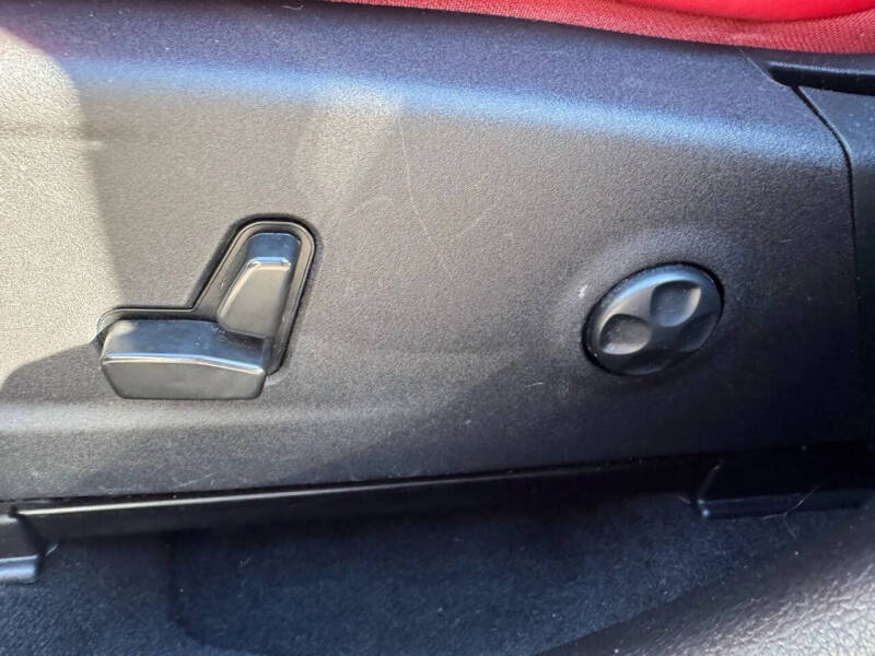 2021 Chrysler 300 S V8