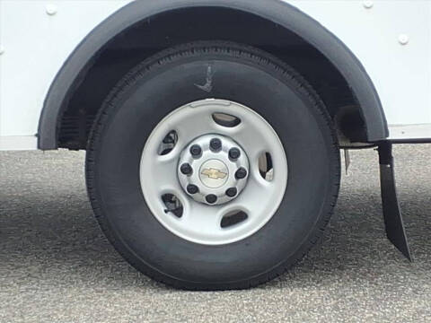 2025 Chevrolet Express 3500