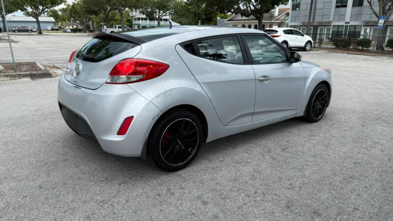 2013 Hyundai Veloster