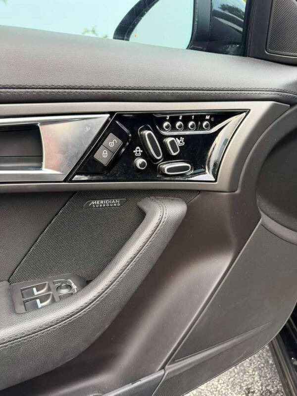 2017 Jaguar F-TYPE Premium