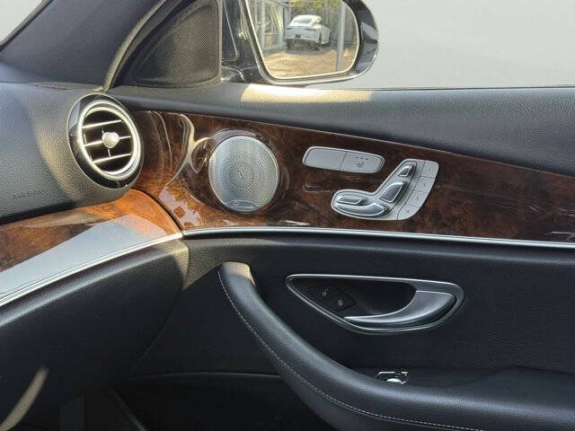 2017 Mercedes-Benz E-Class E 300 4MATIC