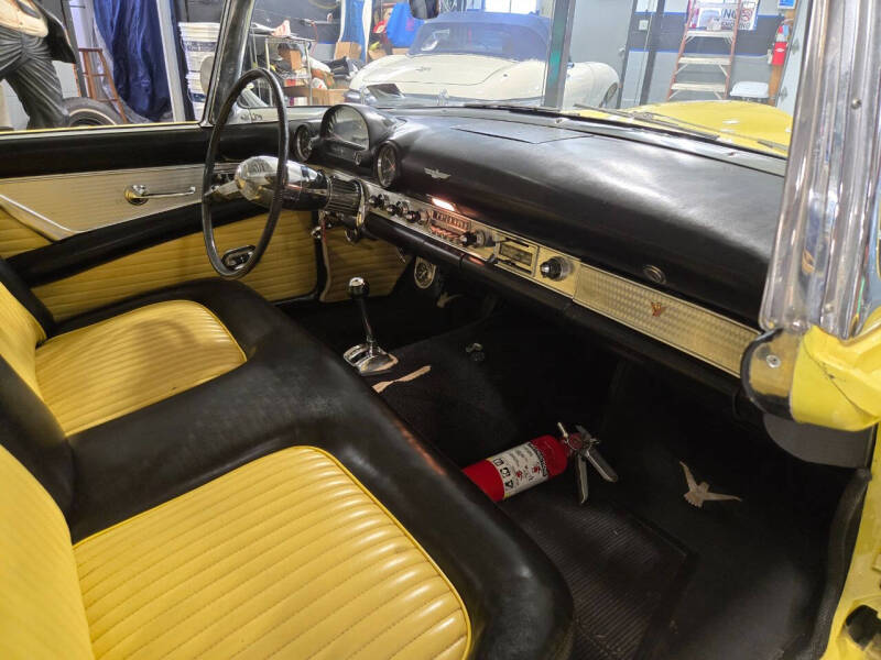 1955 Ford Thunderbird