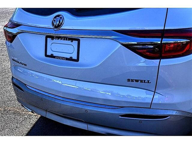 2021 Buick Enclave Essence