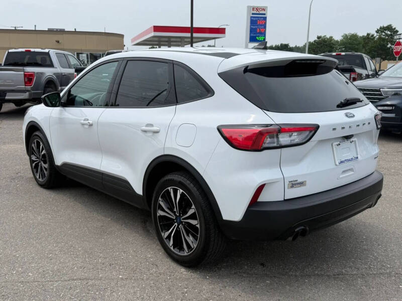 2022 Ford Escape SE